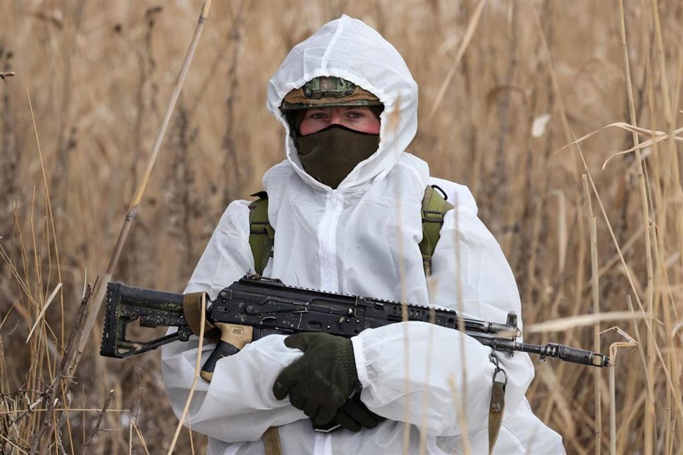 Un militar del Ejército de Rusia en la provincia ucraniana de Jersón, parcialmente ocupada en el marco de la invasión desatada en febrero de 2022 (archivo)