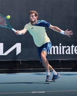 El tenista español Pablo Carreño viste la 'Línea Challenge', la colección de Joma para la temporada de pista dura.