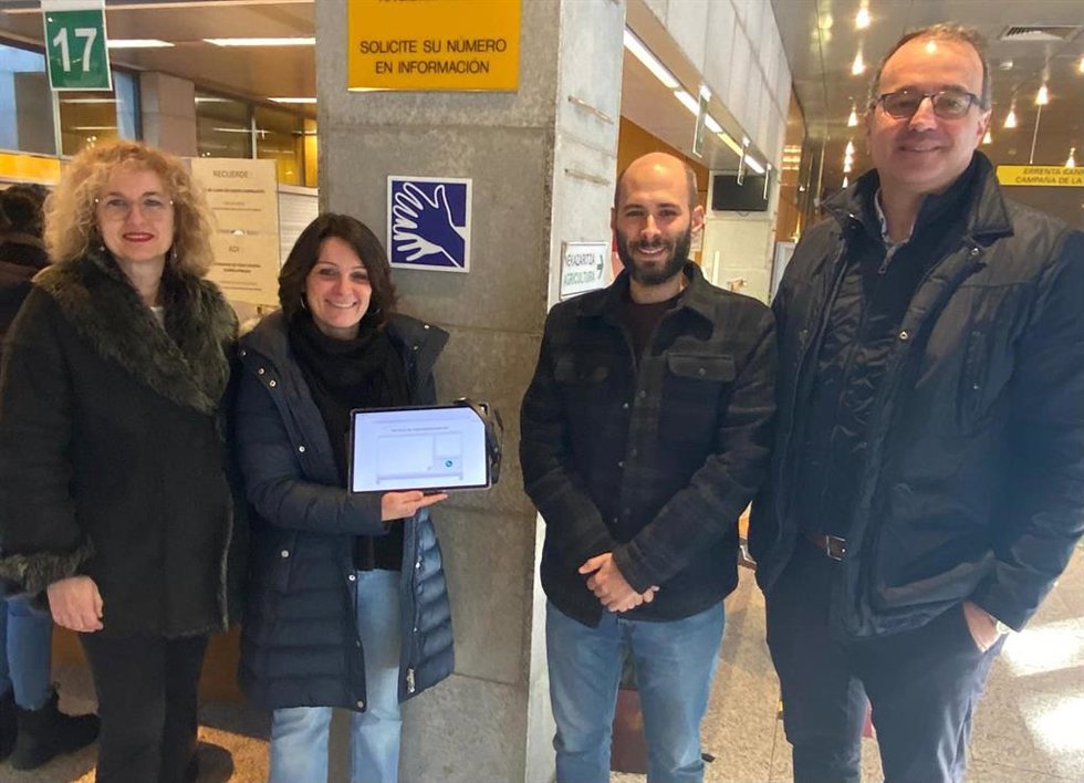Álava Mejorará La Accesibilidad De Las Personas Con Baja Visión En Sus Edificios