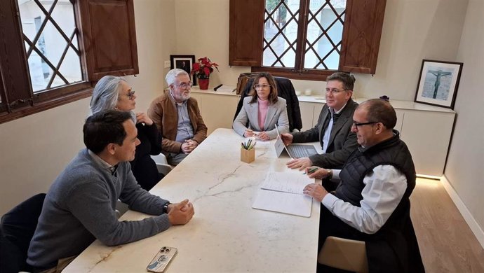 Ginard inicia en Alcúdia una ronda de visitas para conocer las necesidades de los municipios en materia turística.