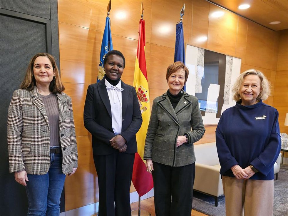 Elizabeth Matey aplicará nuevos protocolos en parasitología y nutrición en Kenia tras finalizar una beca en la Universitat de Valncia
