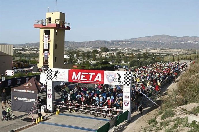 Imagen de archivo de la salida de la Ruta MTB de la Asociación Cultural y Deportiva Bomberos del Levante Almeriense.