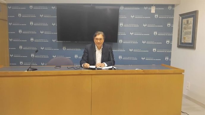 El candidato de Aragón-Teruel Existe a la presidencia del Gobierno de Aragón, Tomás Guitarte, en rueda de prensa.