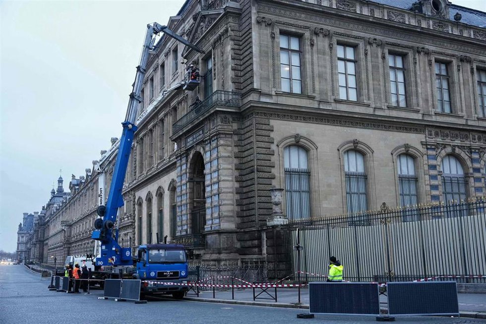Archivo - El Museo del Louvre en la capital de Francia, París (Archivo)