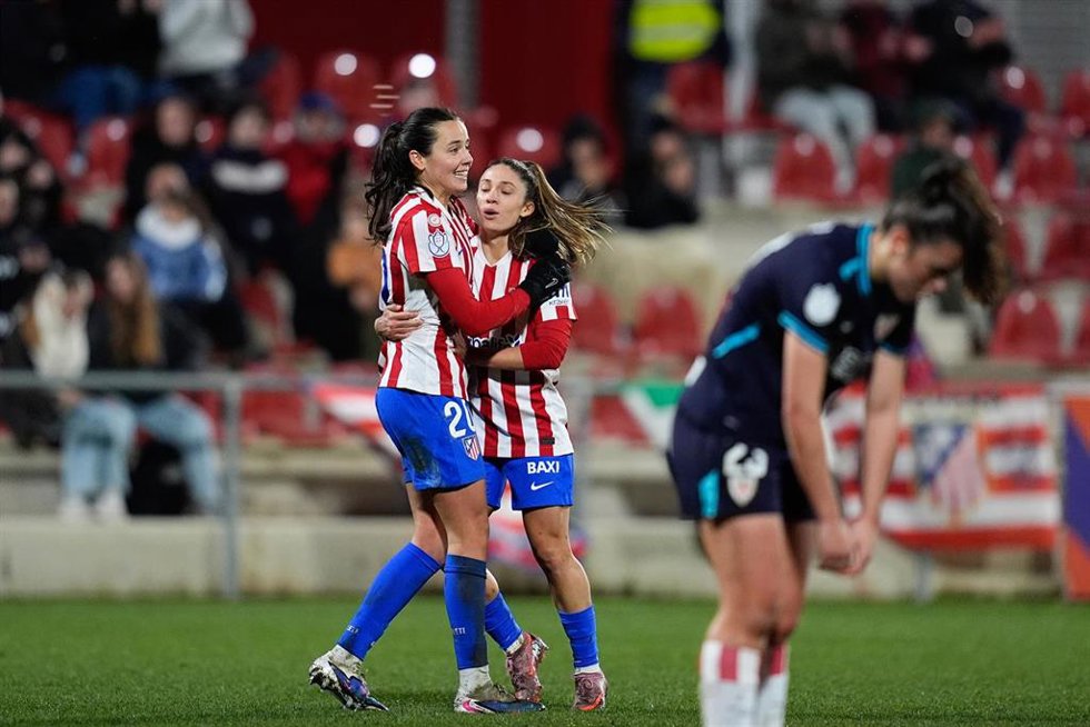 Amaiur Sarriegi celebra un gol con el Atlético de Madrid.