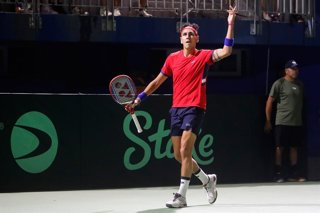 Tenis, Chile vs Peru. Copa Davis 2023. El jugador de Chile Alejandro Tabilo celebra un punto durante el partido de la Copa Davis contra Peru disputado en el Court Central Anita Lizana de Santiago, Chile. 04/02/2024 Jonnathan Oyarzun/Photosport  Tennis,