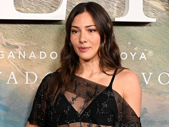 Candela González durante el estreno de 'La Fiera', la nueva película que protagoniza, a 4 de febrero de 2026, en Madrid (España). Dirigida por el ganador del Goya Salvador Calvo y protagonizada por Carlos Cuevas, Miguel Bernardeau y Miguel Ángel Silvestre