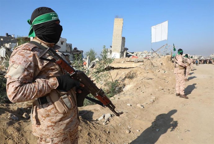 Archivo - Miembros de las Brigadas Al Qassam de Hamás y de las Brigadas Al Quds del Movimiento Yihad Islámica, en la Franja de Gaza