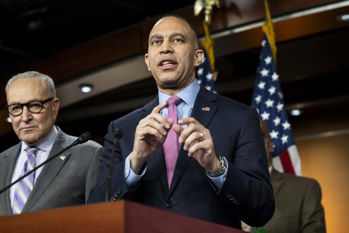 February 4, 2026, Washington, District Of Columbia, USA: House Minority Leader HAKEEM JEFFRIES (D-NY), with Senate Minority Leader CHUCK SCHUMER (D-NY) on the left, speaking at a press conference at the U.S. Capitol in Washington, DC.
