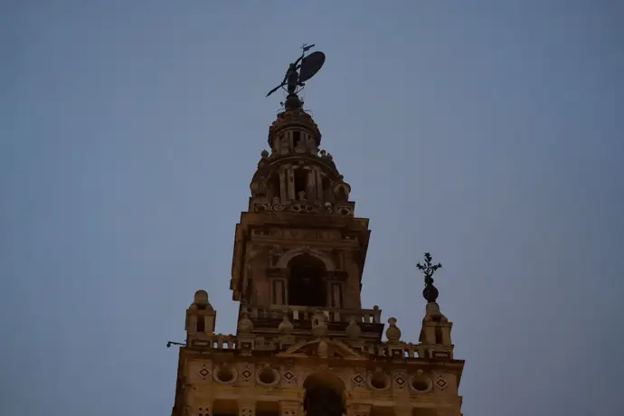Desprendimientos en la Giralda de Sevilla
