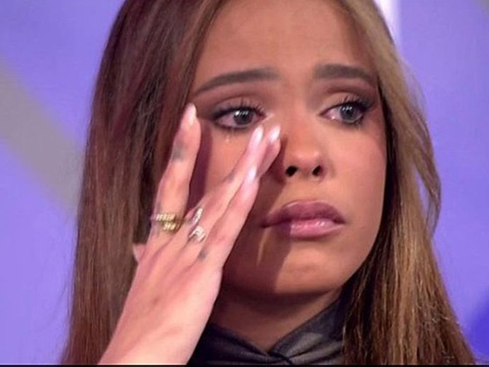 Gloria Camila rompe a llorar en el plató de 'El tiempo justo'