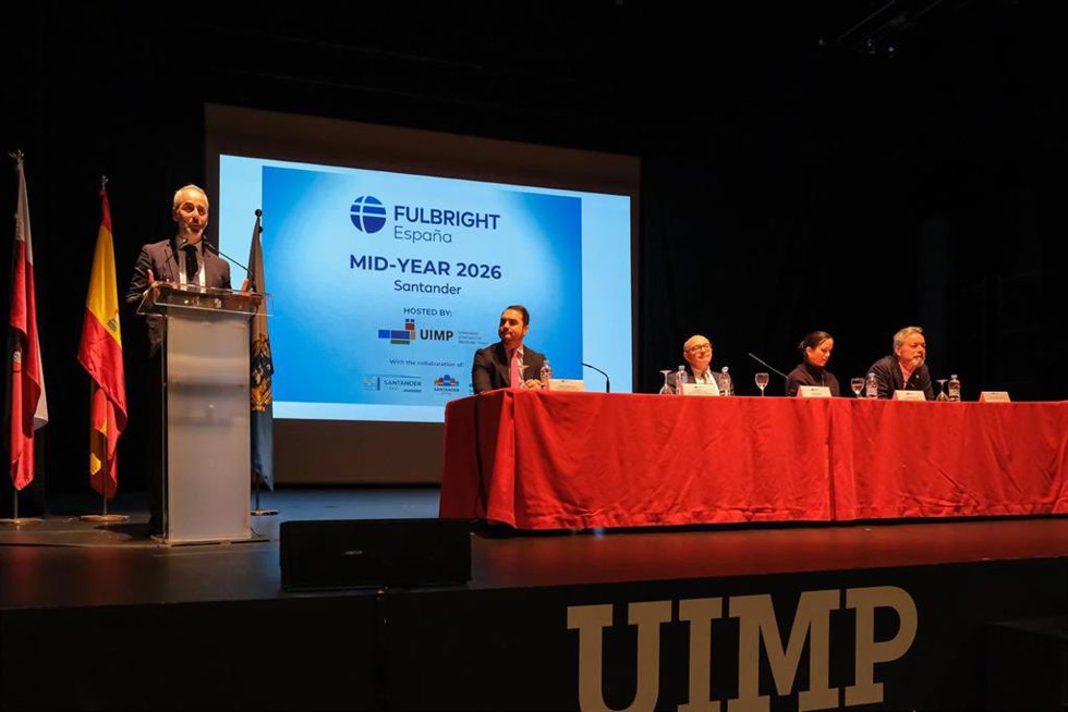 El consejero de Educación, Formación Profesional y Universidades, Sergio Silva, inaugura el Seminario Mid Year para Becarios Fulbright
