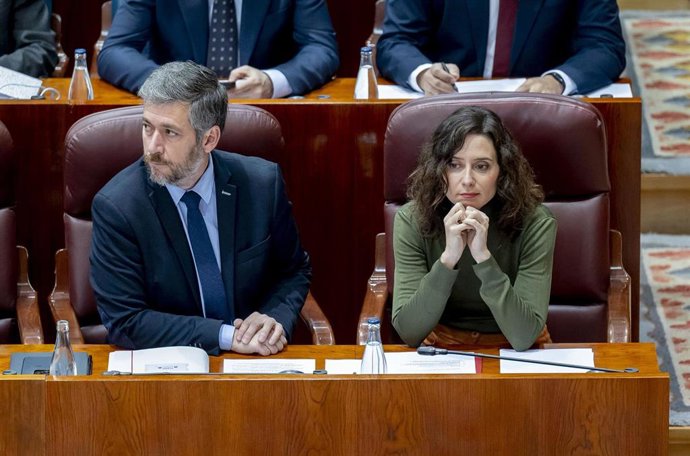 La presidenta de la Comunidad de Madrid, Isabel Díaz Ayuso, durante el pleno en la Asamblea de Madrid, a 5 de febrero de 2026, en Madrid (España). 