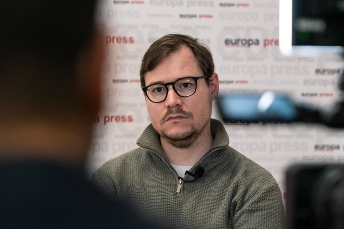 Archivo - Pedro Mellado, IU C-LM, en entrevista con Europa Press