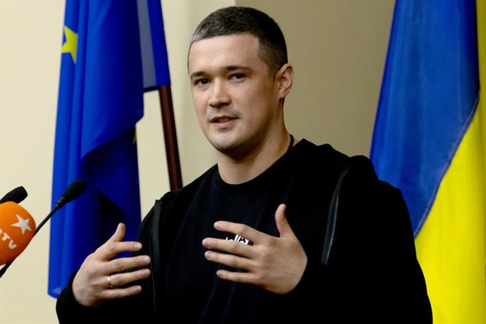 Archivo - April 4, 2025, Kyiv, Ukraine: Mykhailo Fedorov, the Deputy Prime Minister for Innovation, Education, Science and Technology Development - Minister of Digital Transformation of Ukraine, attends a discussion on the role of artificial intelligence 