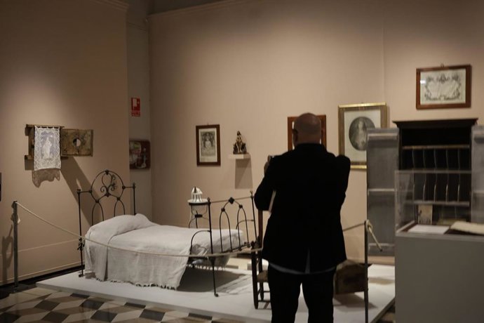 Exposición 'El Hospital Real y General de Nuestra Señora de Gracia. 600 años desde su fundación', en el Palacio de Sástago de Zaragoza.