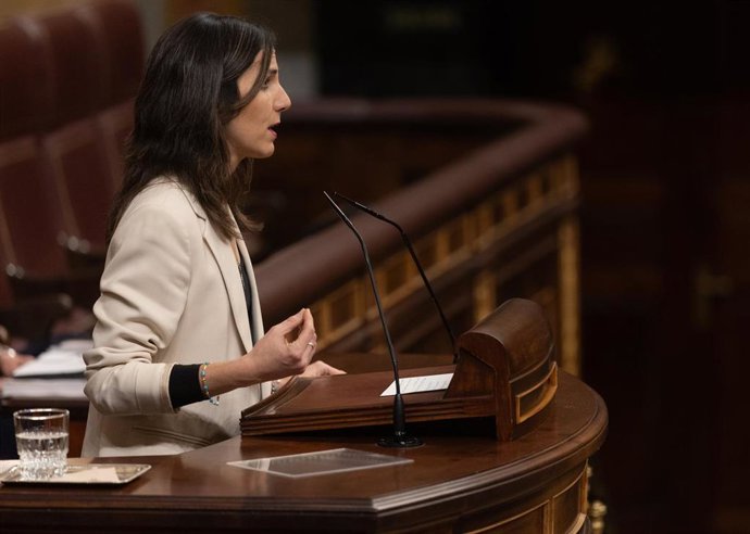 La secretaria general de Podemos, Ione Belarra, durante una sesión plenaria extraordinaria en el Congreso de los Diputados, a 27 de enero de 2026, en Madrid (España). El pleno del Congreso vota la convalidación o derogación de los decretos leyes que inclu