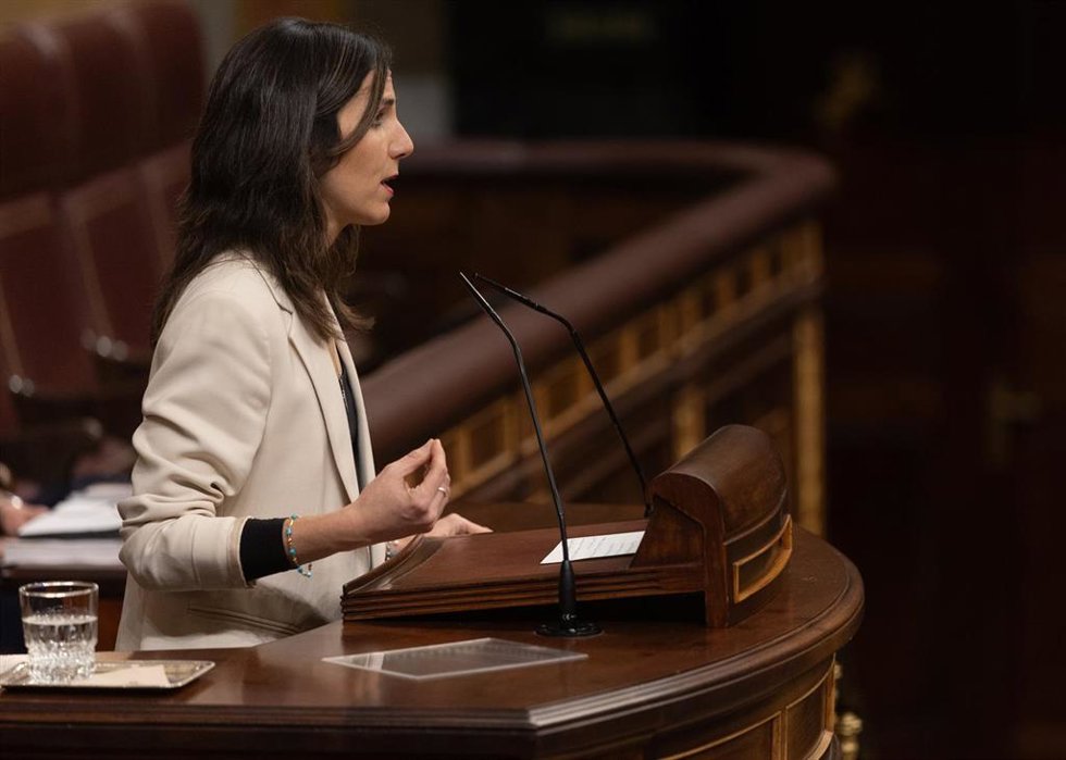 La secretaria general de Podemos, Ione Belarra, durante una sesión plenaria extraordinaria en el Congreso de los Diputados, a 27 de enero de 2026, en Madrid (España). El pleno del Congreso vota la convalidación o derogación de los decretos leyes que inc