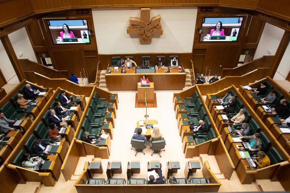 Archivo - Pleno del Parlamento Vasco