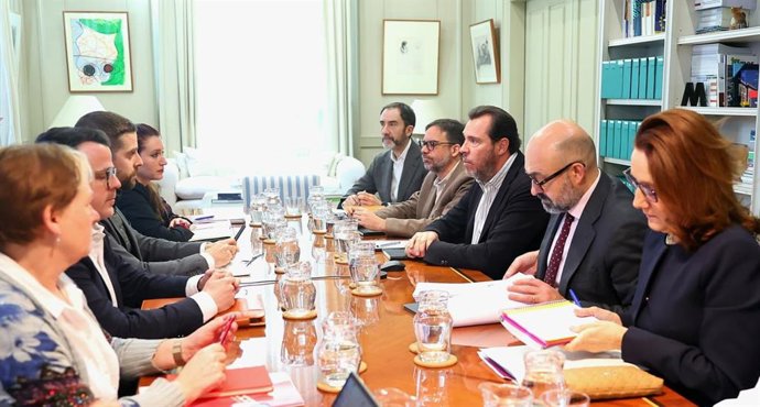 Segunda reunión entre el Ministerio de Transportes y los sindicatos en el marco de la huelga de trenes de la próxima semana