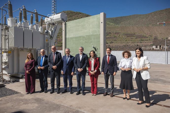 Inaugurada la interconexión eléctrica submarina entre Tenerife y La Gomera: 36 kilómetros a 1.145 metros de profundidad