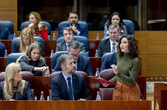 La presidenta de la Comunidad de Madrid, Isabel Díaz Ayuso, durante el pleno en la Asamblea de Madrid, a 5 de febrero de 2026, en Madrid (España). 
