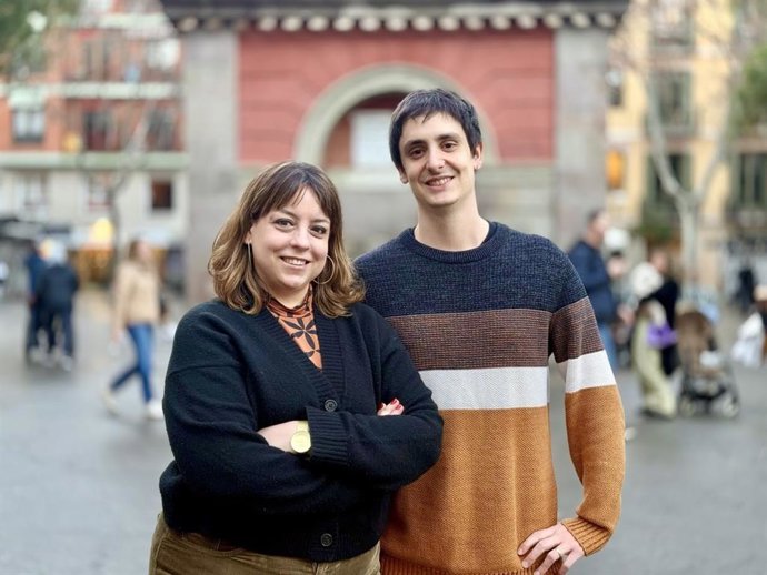 Los periodistas Elisabet Borreda y Arnau Lleonart, nuevos presidentes de Grup Barnils