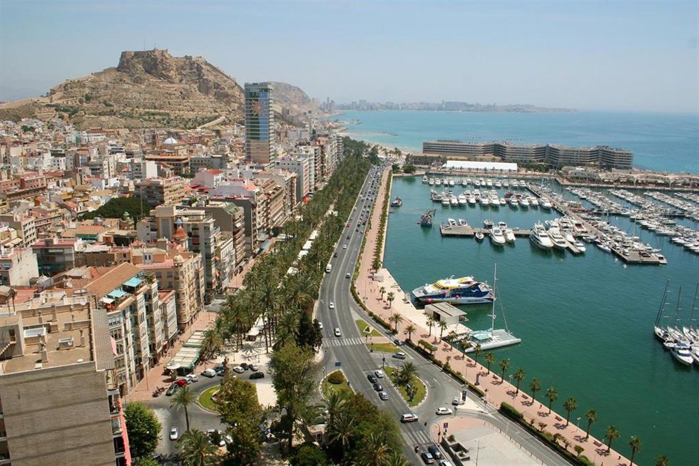 Archivo - Vista de la zona del puerto de Alicante