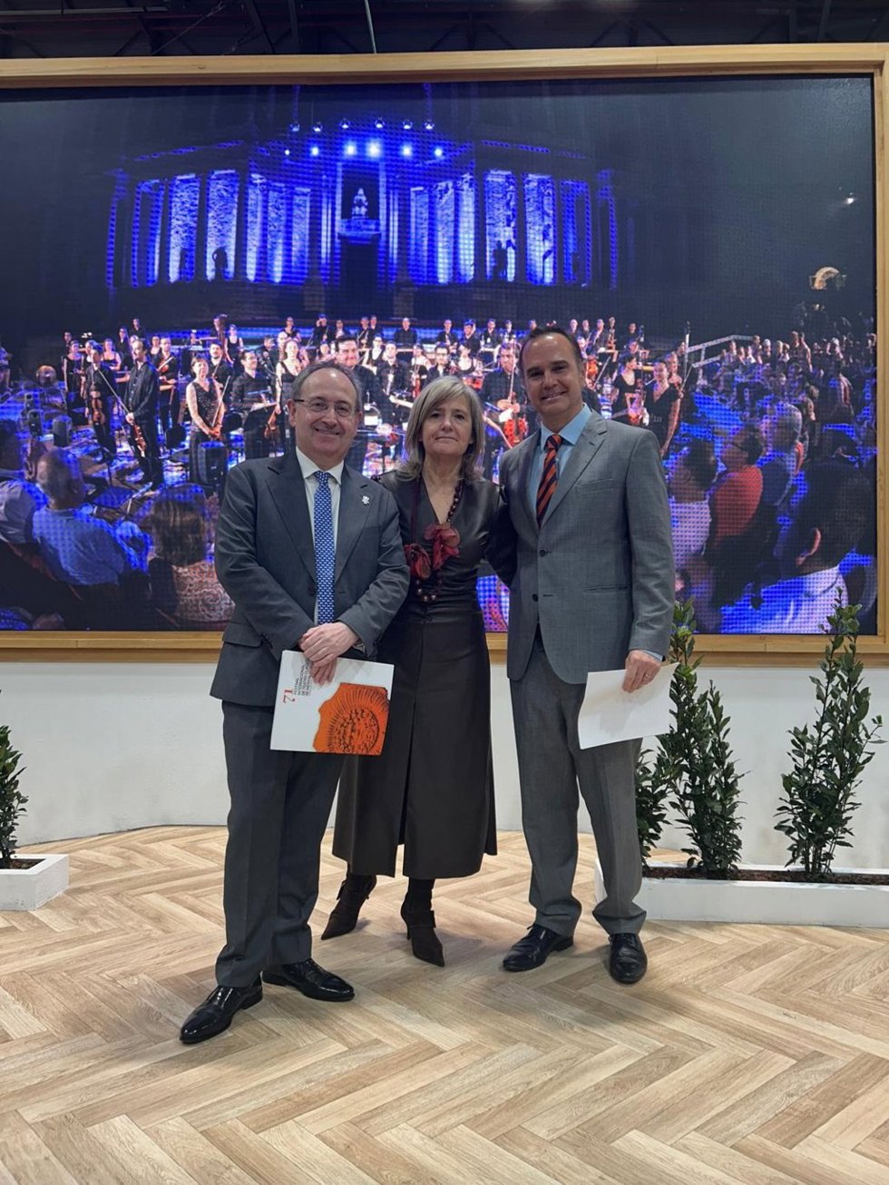 Victoria Bazaga, Jesús Cimarro y Raul Tola