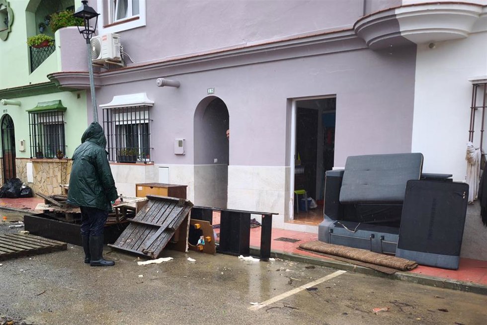 Viviendas anegadas de agua en la localidad gaditana de San Martín del Tesorillo, tras el paso de la borrasca Leonardo. A 5 de febrero de 2026, en San Martín del Tesorillo, Cádiz (Andalucía, España).