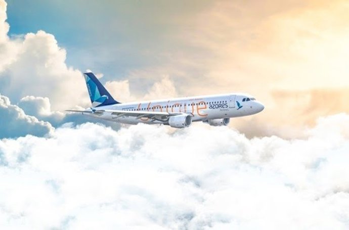 Archivo - Avión de Azores Airlines