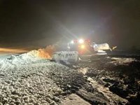 Baja el caudal del arroyo que causó daños en la pista El Río de Sierra Nevada