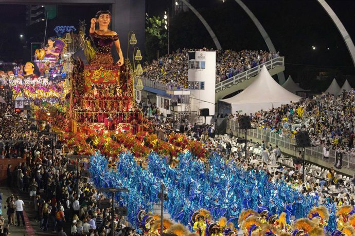 Archivo - El Carnaval de Río de Janeiro prevé generar cerca de 933 millones de euros para la economía de la ciudad.