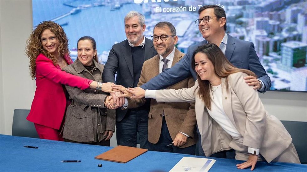 Firma de un convenio a tres bandas entre Gobierno de Canarias, Cabildo de Tenerife y Ayuntamiento de Santa Cruz de Tenerife para construir 263 viviendas públicas
