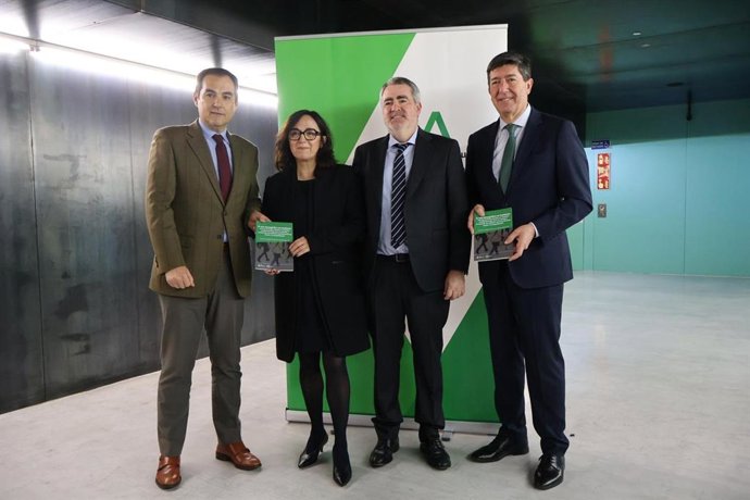 Presentación del estudio 'El Reto Demográfico en Andalucía. Una herramienta basada en modelos multisectoriales para el estudio y evaluación de políticas socioeconómicas frente a la despoblación'.