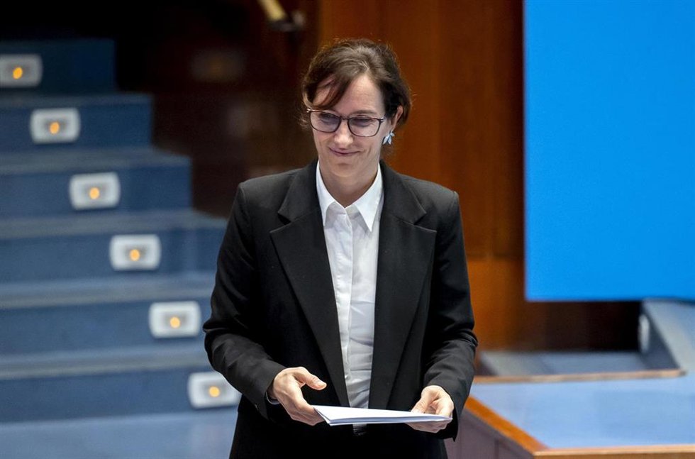 La ministra de Sanidad, Mónica García, durante la jornada Cómo frenar la epidemia de la desinformación en salud, en el Ministerio de Sanidad, a 6 de febrero de 2026, en Madrid (España). La jornada reúne a profesionales y expertos para intercambiar ide