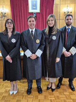 El presidente del Tribunal Superior de Justicia de la Región de Murcia (TSJMU), Manuel Luna Carbonell, con los tres nuevos jueces