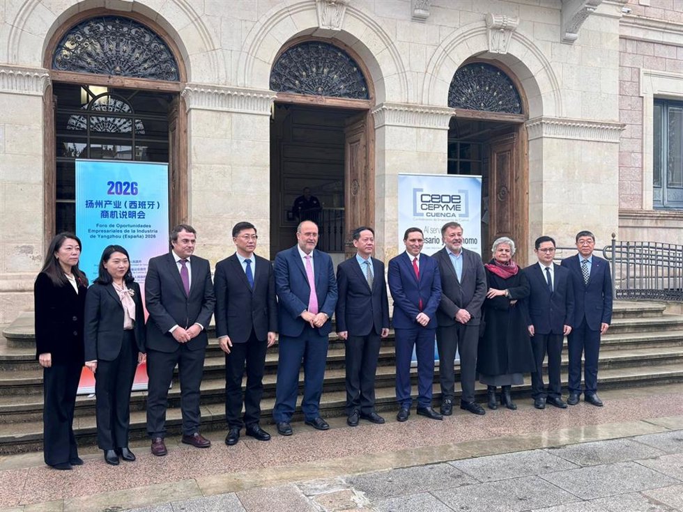 Una delegación de autoridades del distrito de Guangling en Cuenca