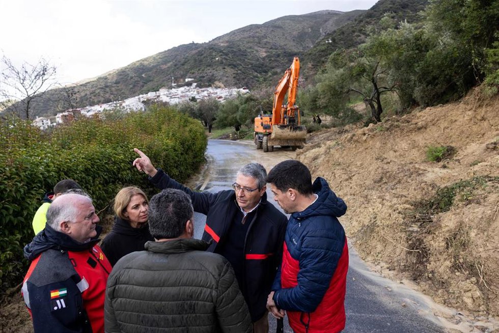 El presidente, Francisco Salado, visita algunos de los municipios de la Serranía de Ronda donde la borrasca 'Leonardo' ha resultado más dañina