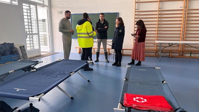 La delegada del Gobierno andaluz en Málaga, Patricia Navarro, en una visita al PMA de Casares.