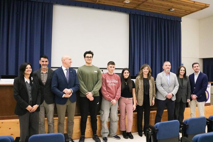 La Facultad de Ciencias Biológicas y Ambientales de la ULE ha acogido el acto de clausura y entrega de premios de las VII Olimpiadas de Geología.