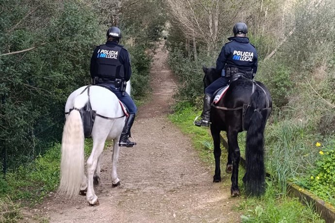 Archivo - Unidad Montada de la Policía Local de Palma