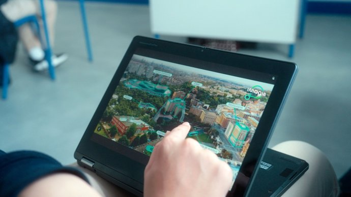 El neobanco imagin impulsa un programa escolar para fomentar la educación financiera de jóvenes