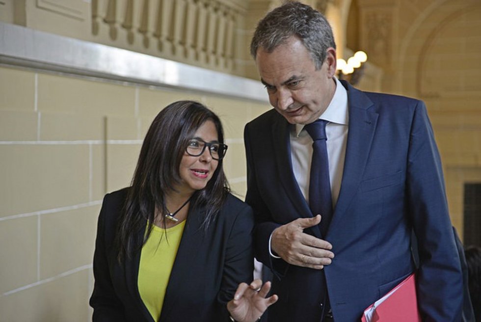 Archivo - Zapatero y la entonces ministra de Exteriores de Venezuela, Delcy Rodríguez, en el año 2016.