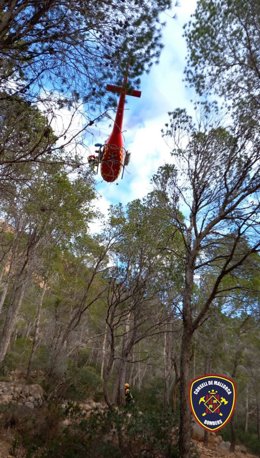 Helicóptero Milana de los Bomberos de Mallorca en el rescate en la Trapa.
