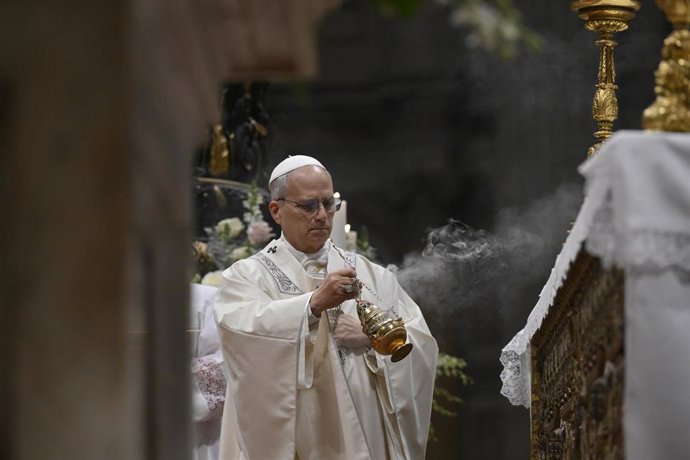 El Papa León XIV en una misa.