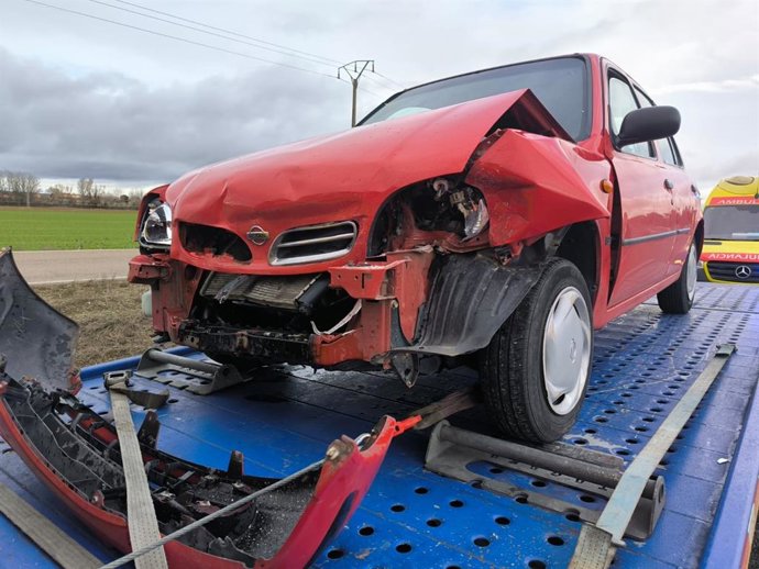 Uno de los vehículos implicados en una colisión múltiple en la A-62, a la altura de Trigueros del Valle (Valladolid).