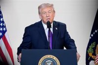 EEUU anuncia nuevos aranceles a países que comercien con Irán por la "inusual" amenaza causada por su Gobierno