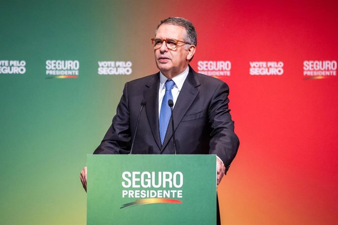 January 18, 2026, Caldas Da Rainha, Portugal: Socialist candidate Jose Antonio Seguro addresses supporters on the night of Portugal's presidential election first round in Caldas da Rainha. Portugal's socialist candidate won the first round of the presiden