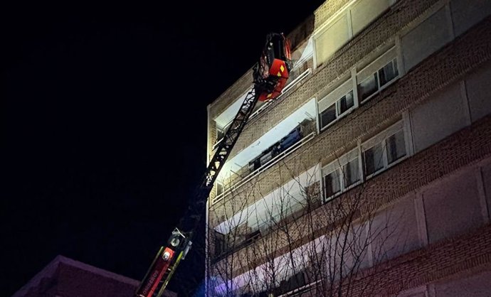 Rescatado un matrimonio tras una caída en su domicilio de Santander